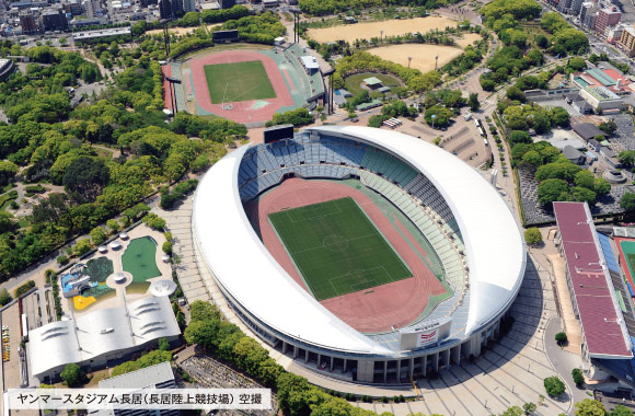 ヤンマースタジアム長居（長居陸上競技場） 空撮