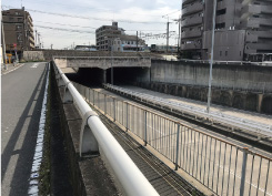 写真1:アンダーパス